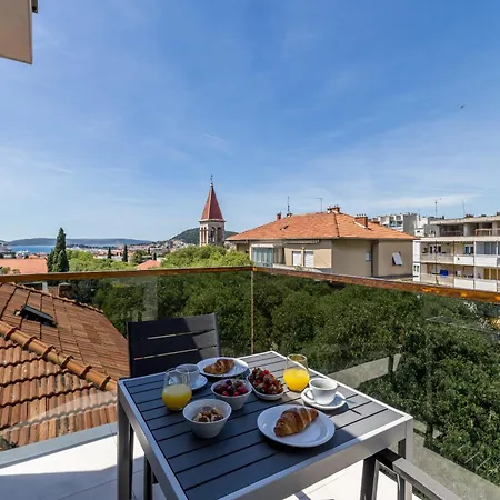 Apartment Marevola Grand Penthouse Split