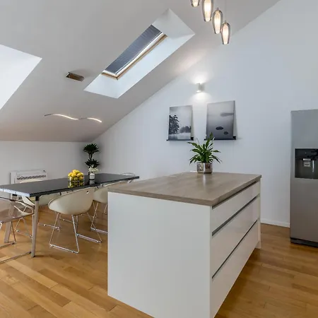 Marevola Grand Penthouse Apartment *